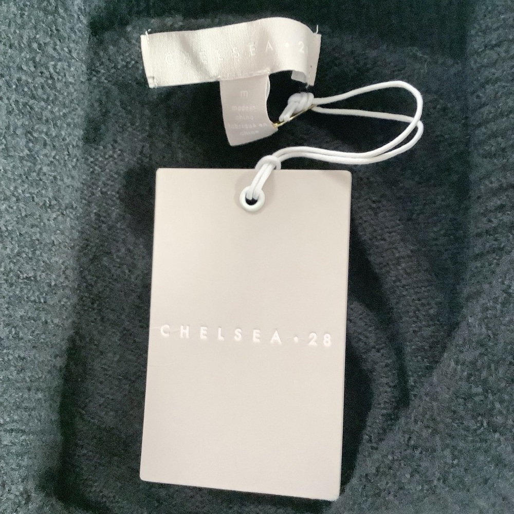 Chelsea28 Black Cowl Neck Turtleneck Oversized Sweater Women Medium NEW TAGS $69 - Picture 5 of 5